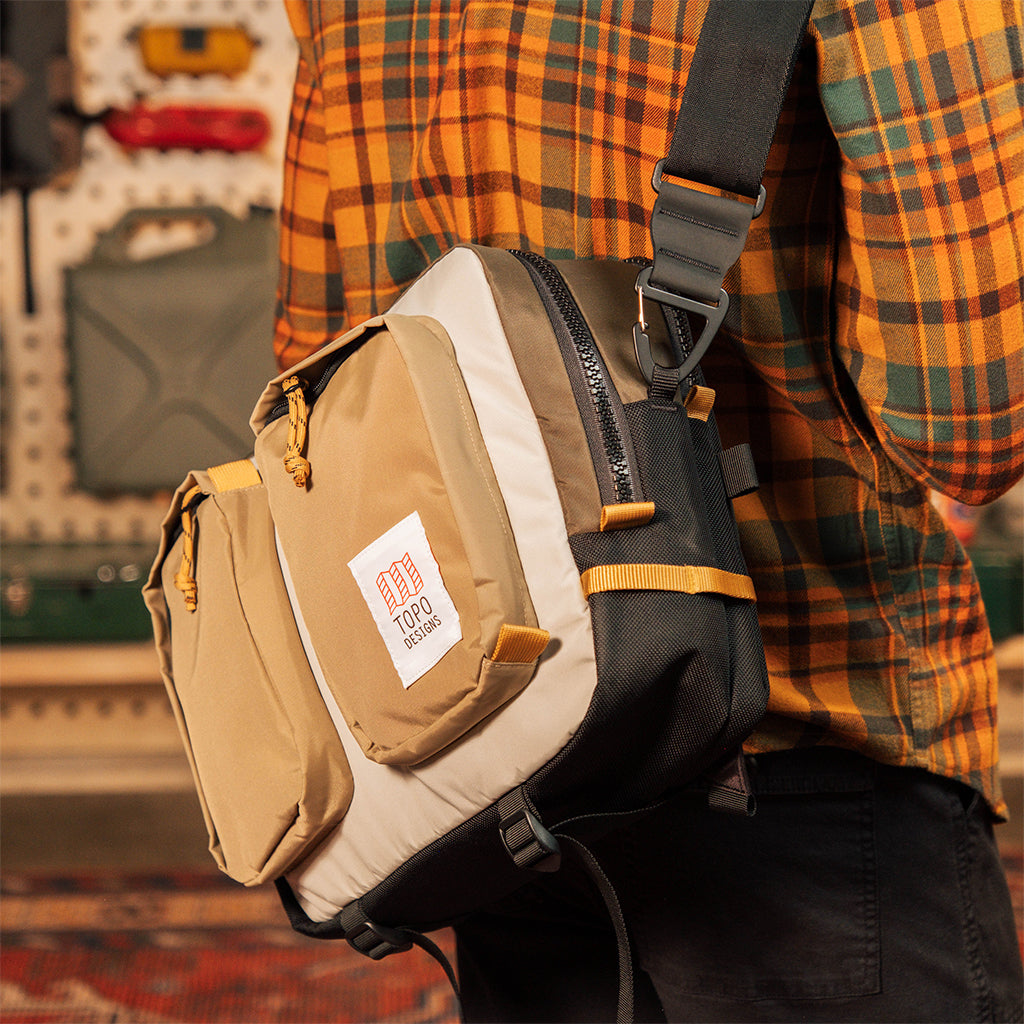 General detail shot of Global Briefcase shoulder strap connection