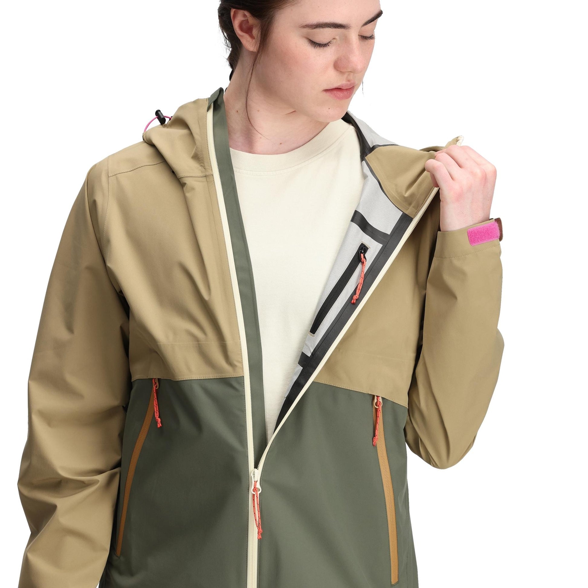 General Detail shot of Topo Designs Global Jacket - Women's in "Beetle / Elmwood"